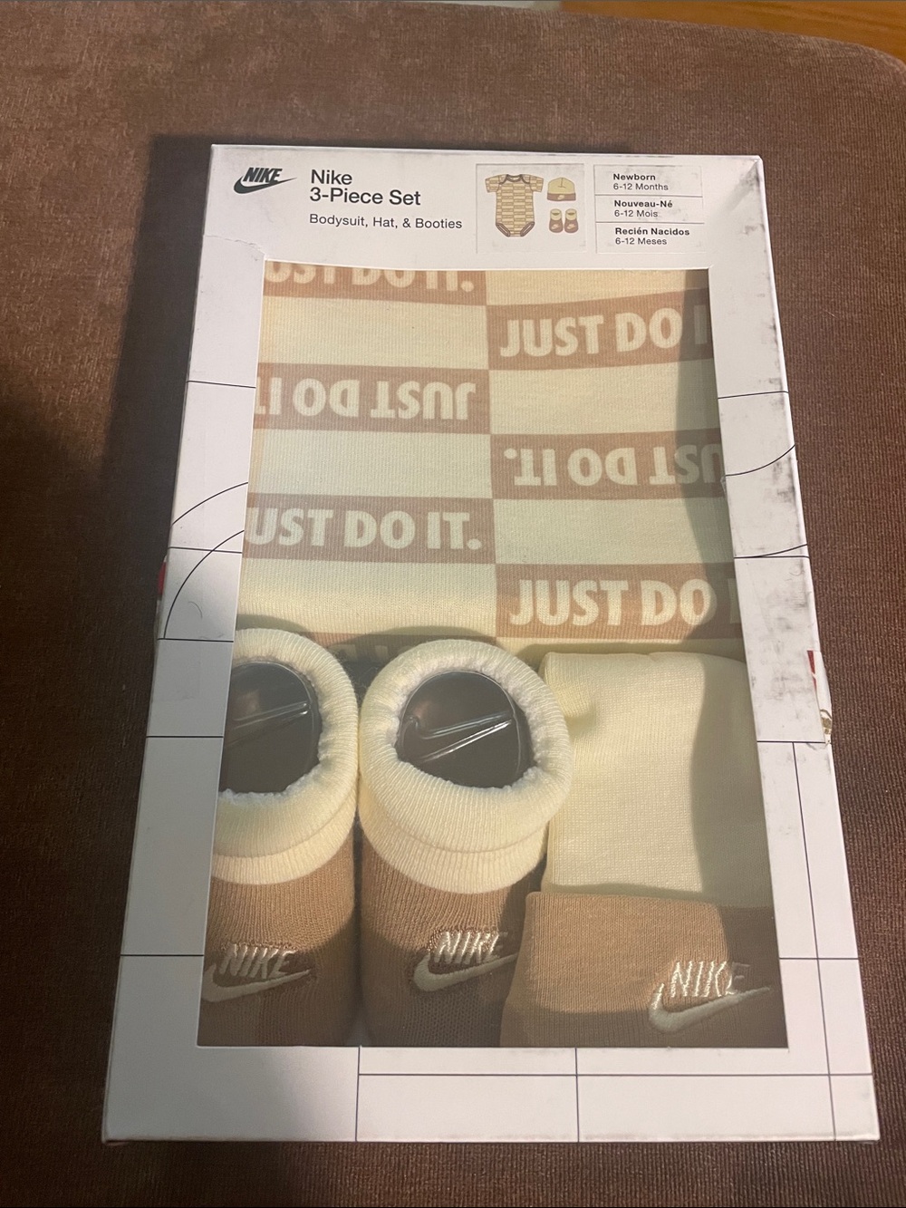 Nike 3-Piece Baby Set in Cream & Tan